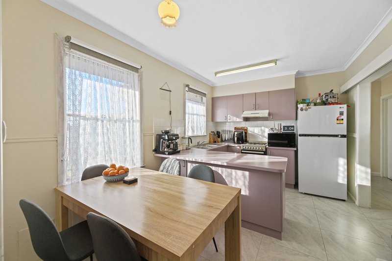 Photo - 12 Charles Street, Moe VIC 3825 - Image 3