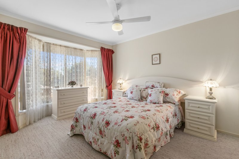 Photo - 12 Cherrybrook Drive, Morphett Vale SA 5162 - Image 11