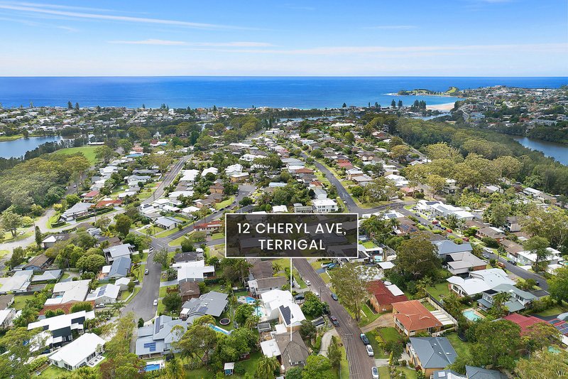 Photo - 12 Cheryl Avenue, Terrigal NSW 2260 - Image 16