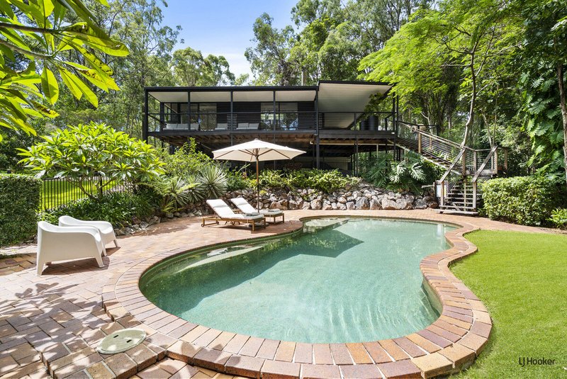 Photo - 12 Cheshire Grove, Elanora QLD 4221 - Image 1