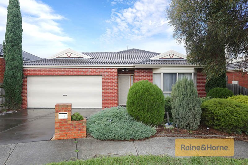 12 Chesterville Court, Roxburgh Park VIC 3064