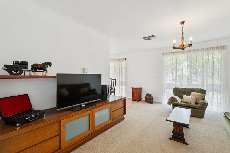 Photo - 12 Chevalier Way, Thornlie WA 6108 - Image 4