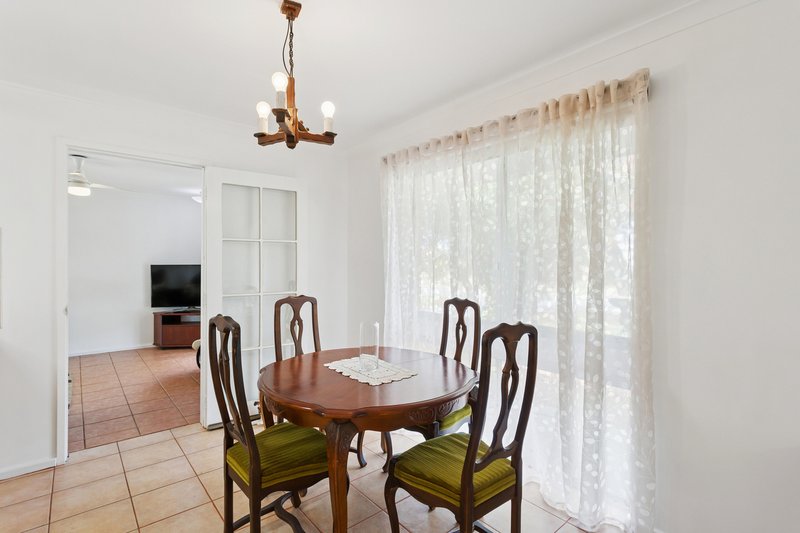 Photo - 12 Chevalier Way, Thornlie WA 6108 - Image 5