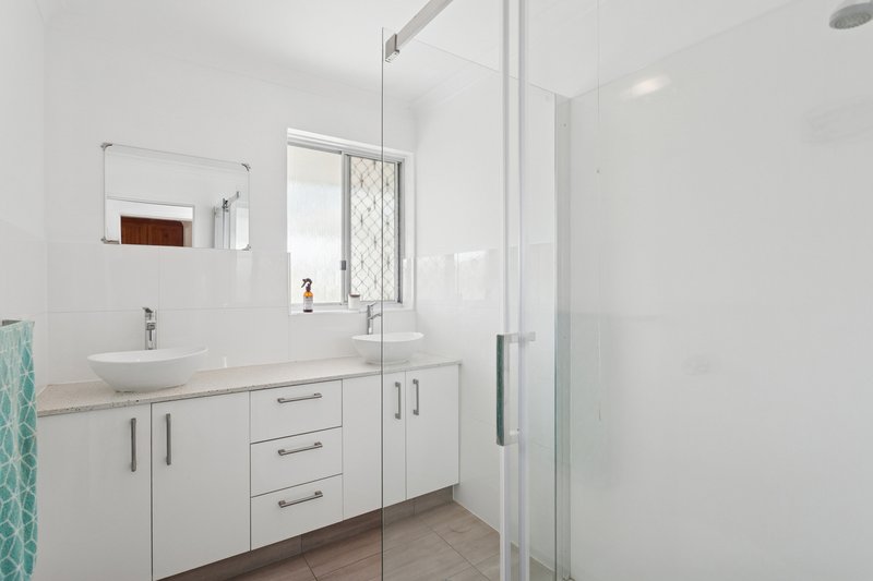 Photo - 12 Chevalier Way, Thornlie WA 6108 - Image 16