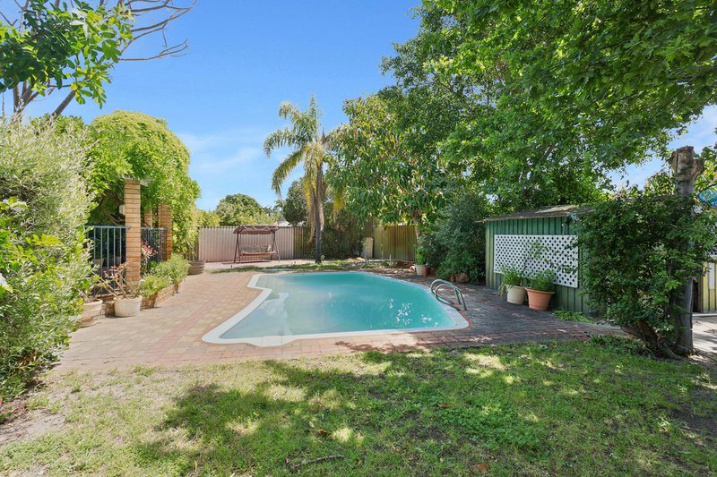 Photo - 12 Chevalier Way, Thornlie WA 6108 - Image 21