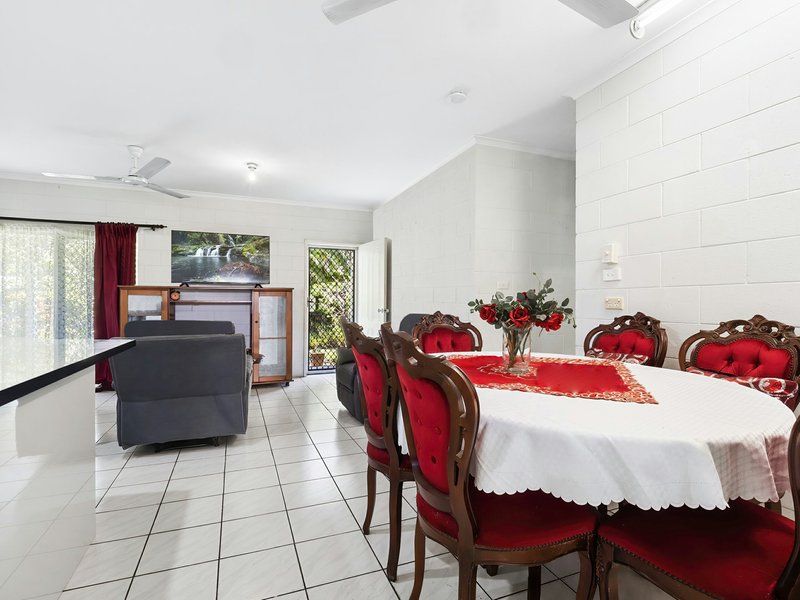 Photo - 12 Cheviot Street, Smithfield QLD 4878 - Image 4