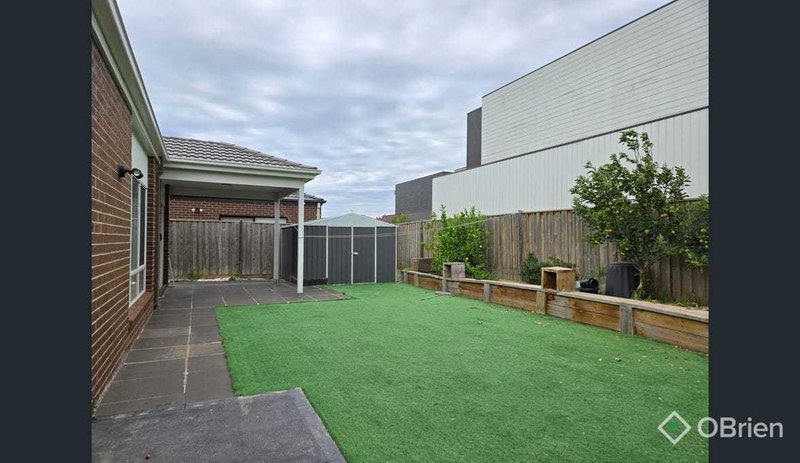 Photo - 12 Chevron Street, Tarneit VIC 3029 - Image 13