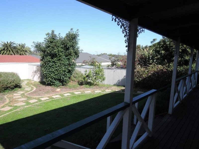 Photo - 12 Chilgrove Way, Balga WA 6061 - Image 10