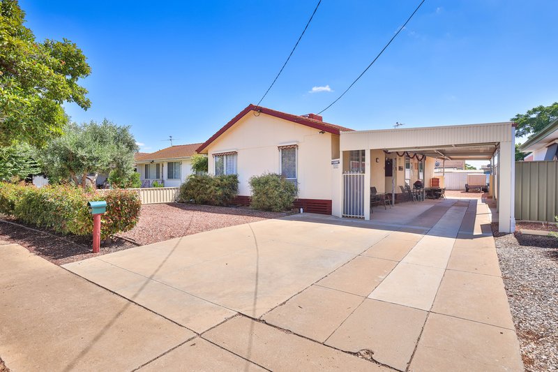 Photo - 12 Christie Parade, Mildura VIC 3500 - Image 2