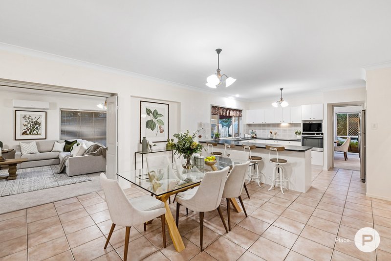 Photo - 12 Christopher Place, Sinnamon Park QLD 4073 - Image 6