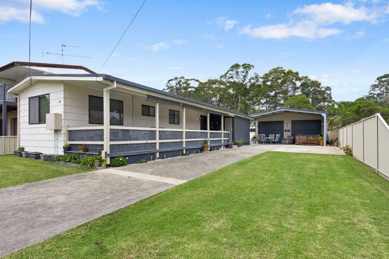 12 Clare Crescent, Batehaven NSW 2536