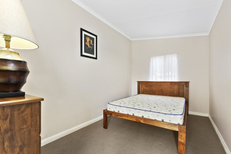 Photo - 12 Clare Crescent, Batehaven NSW 2536 - Image 10