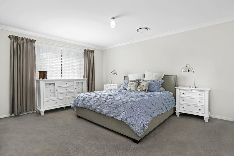 Photo - 12 Clarendon Drive, Stanhope Gardens NSW 2768 - Image 6