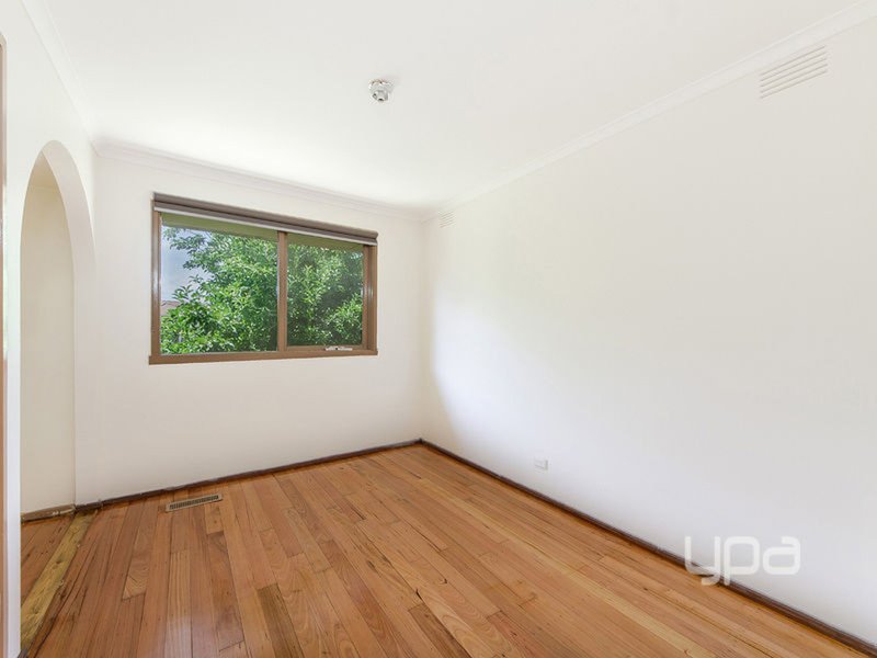 Photo - 12 Clarice Close, St Albans VIC 3021 - Image 6