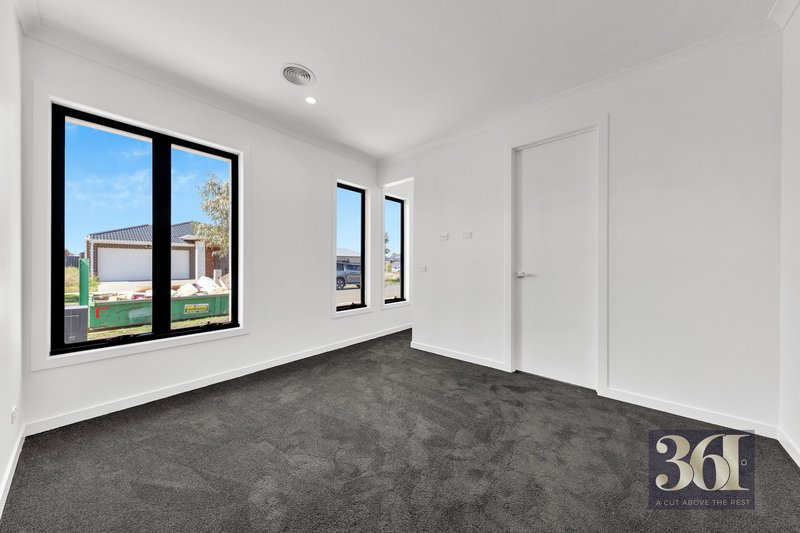 Photo - 12 Clef Street, Strathtulloh VIC 3338 - Image 3