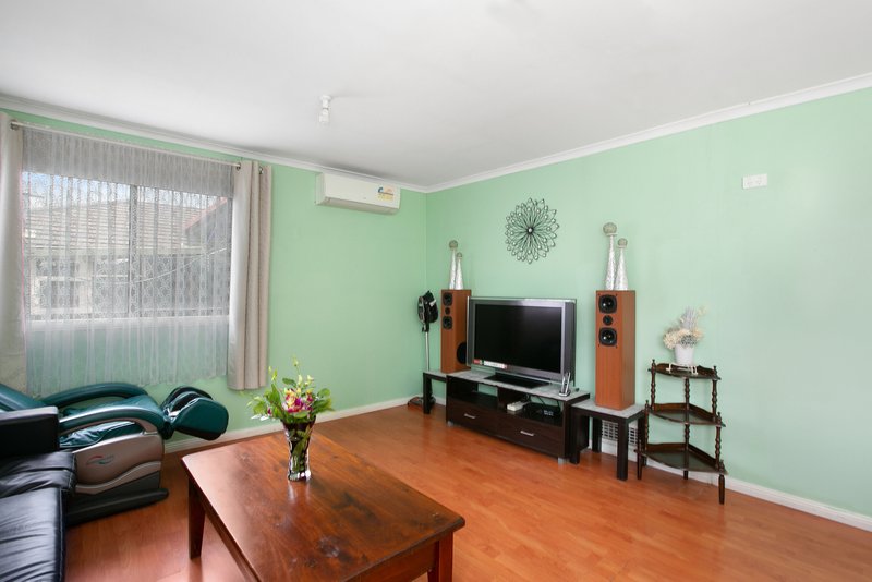 Photo - 12 Clingin Street, Reservoir VIC 3073 - Image 7