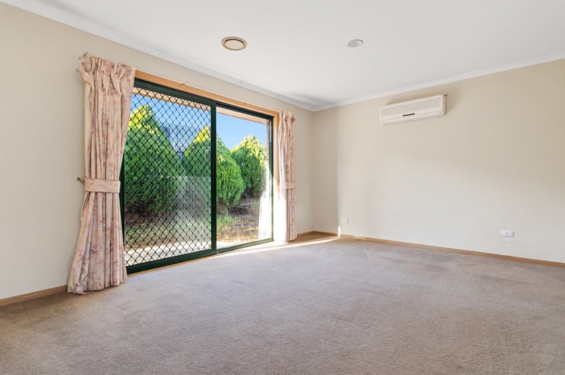 Photo - 12 Clydebank Court, Rowville VIC 3178 - Image 6