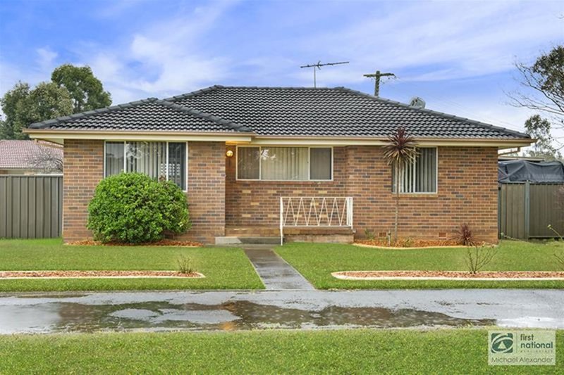 12 Cobar Place, Cartwright NSW 2168