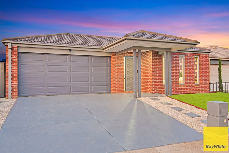 Photo - 12 Cobram Street, Tarneit VIC 3029 - Image 2