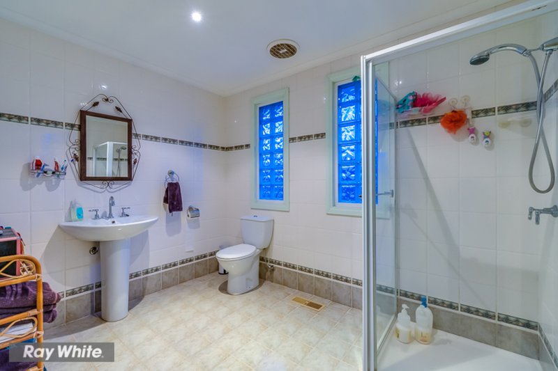 Photo - 12 Colliet Place, Hoppers Crossing VIC 3029 - Image 8