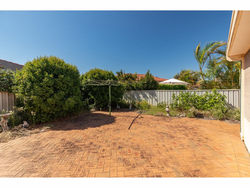Photo - 12 Commodore Place, Tuncurry NSW 2428 - Image 14