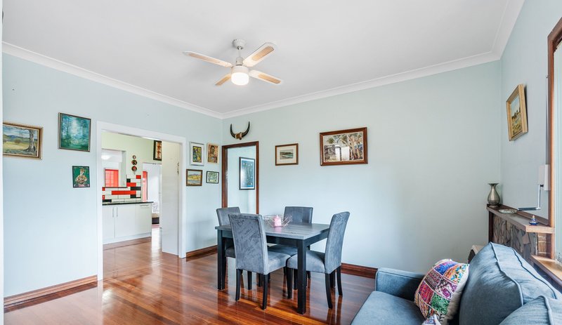 Photo - 12 Compton Street, Balga WA 6061 - Image 3