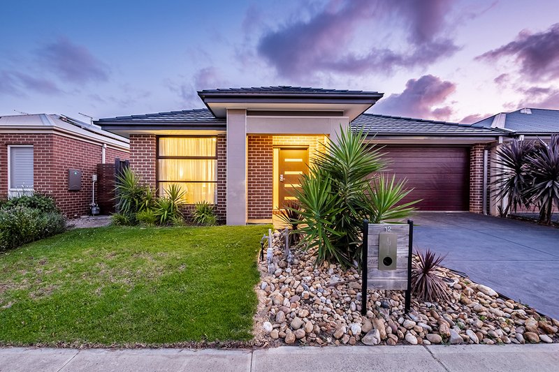 12 Compton Way, Clyde North VIC 3978