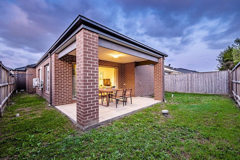 Photo - 12 Compton Way, Clyde North VIC 3978 - Image 18