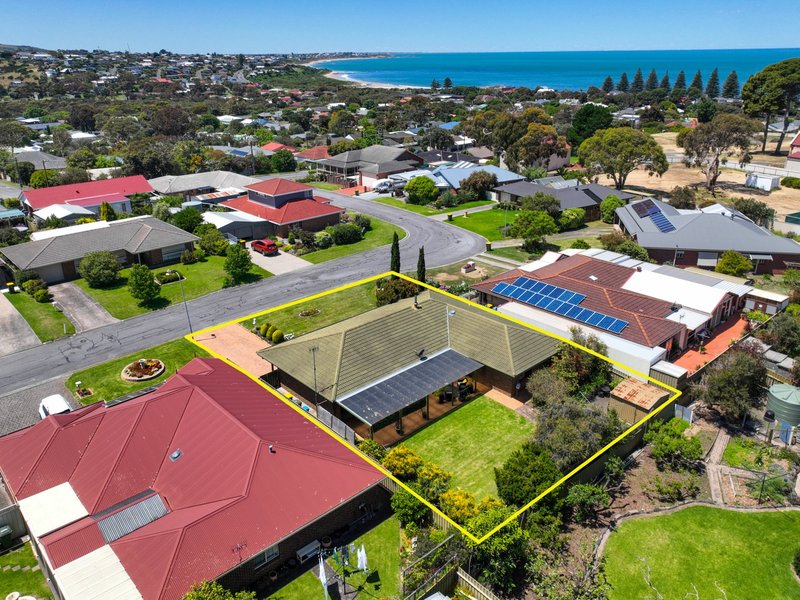 Photo - 12 Connell Street, Victor Harbor SA 5211 - Image 5