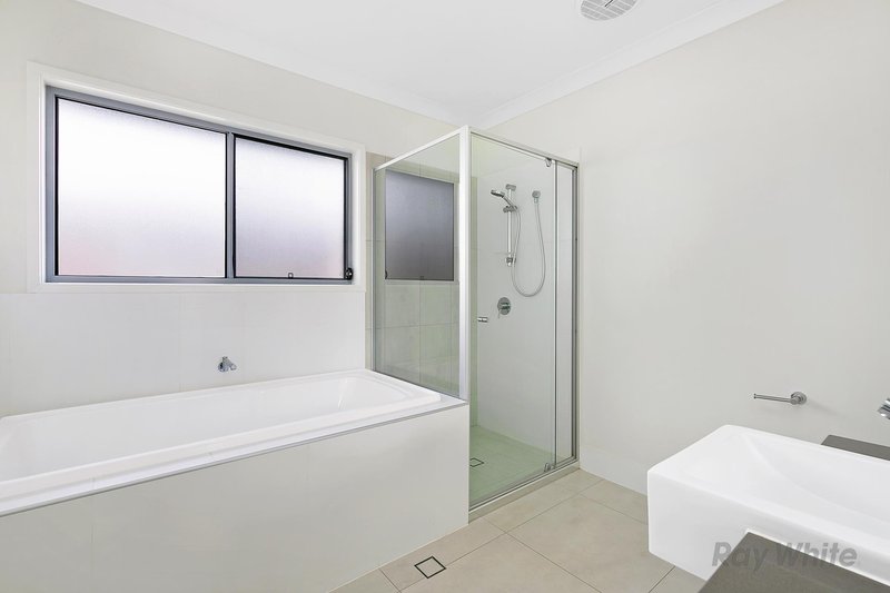 Photo - 12 Conondale Place, Capalaba QLD 4157 - Image 3