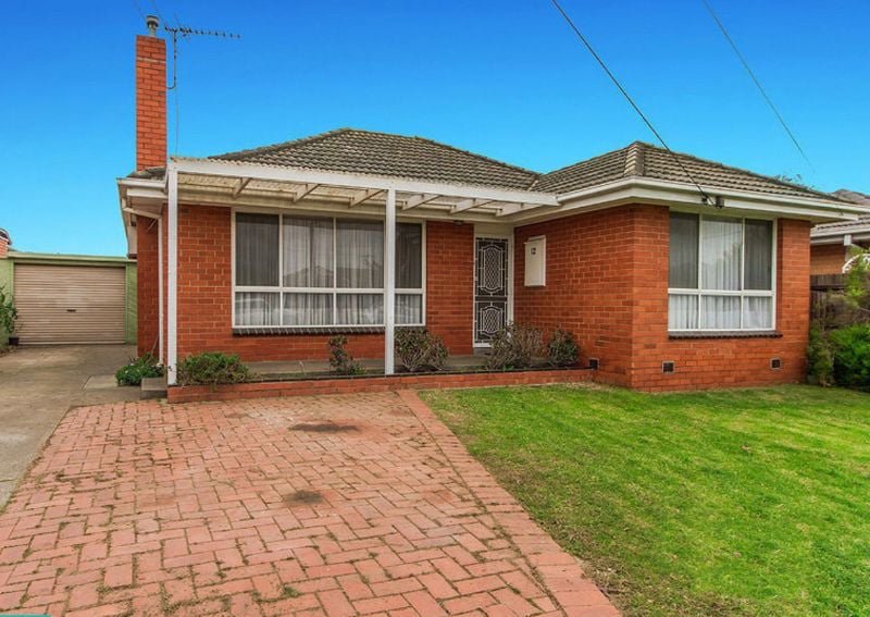 12 Conrad Street, St Albans VIC 3021