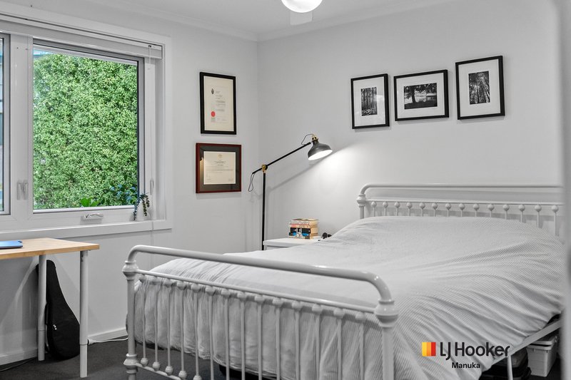 Photo - 12 Coobina Place, Fisher ACT 2611 - Image 7