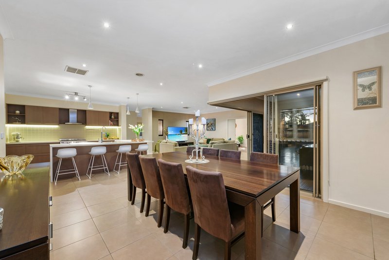 Photo - 12 Coogee Drive, Taylors Hill VIC 3037 - Image 3