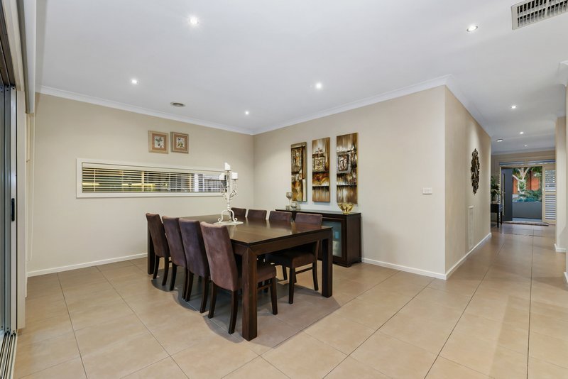 Photo - 12 Coogee Drive, Taylors Hill VIC 3037 - Image 10