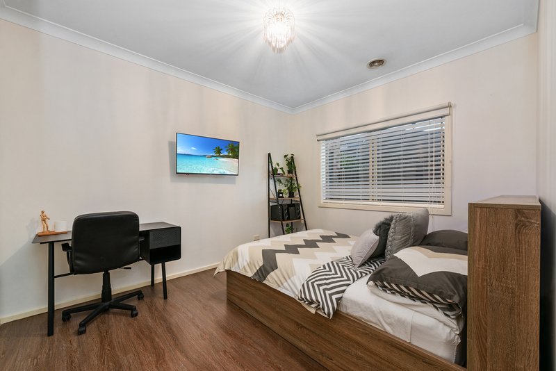 Photo - 12 Coogee Drive, Taylors Hill VIC 3037 - Image 15