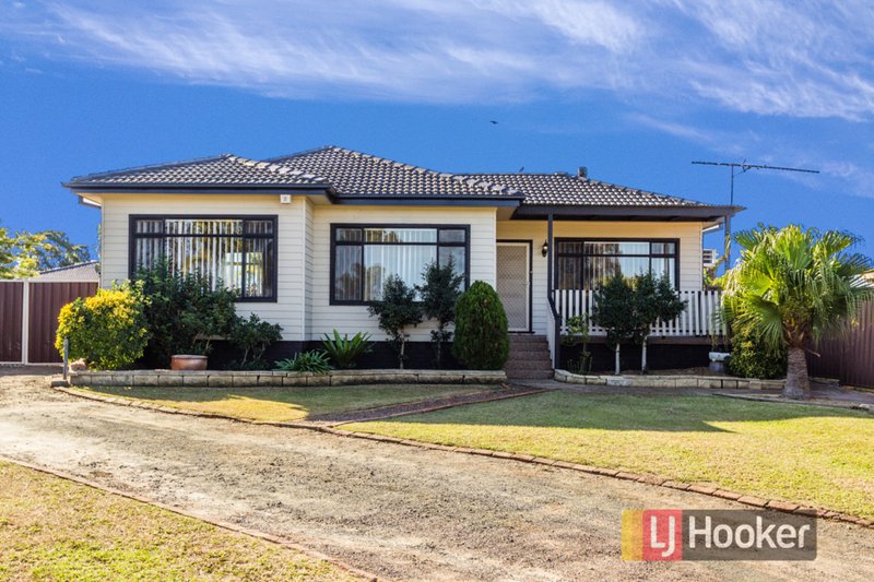 Photo - 12 Cook Road, Oakhurst NSW 2761 - Image 2