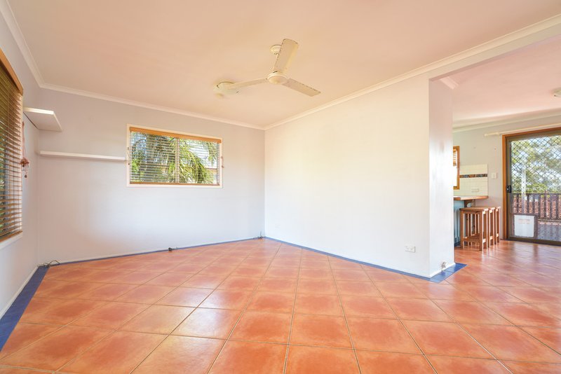 Photo - 12 Cook Street, West Gladstone QLD 4680 - Image 8