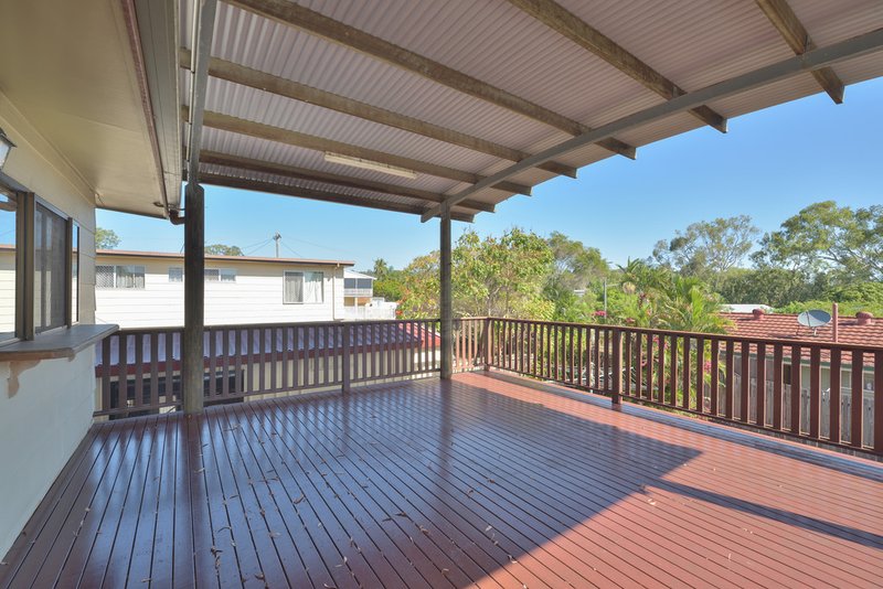 Photo - 12 Cook Street, West Gladstone QLD 4680 - Image 17