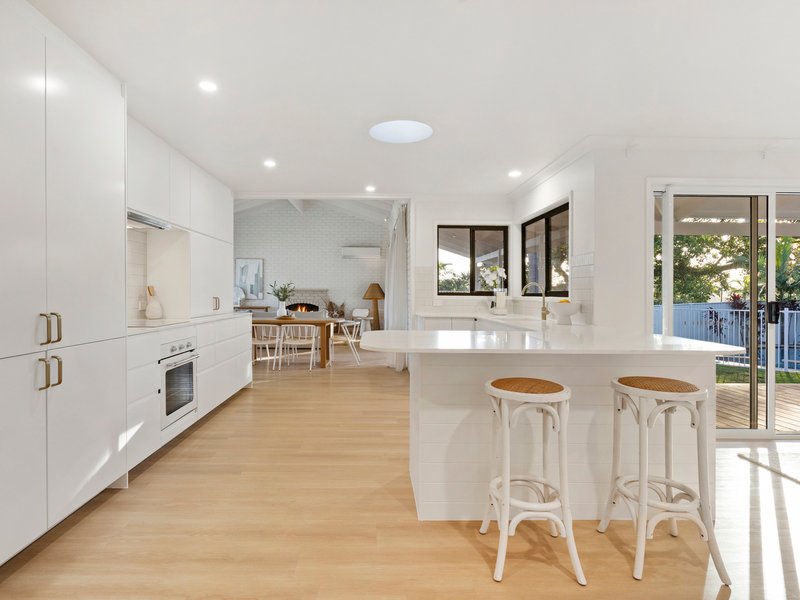 Photo - 12 Coolabah Court, Banora Point NSW 2486 - Image 4