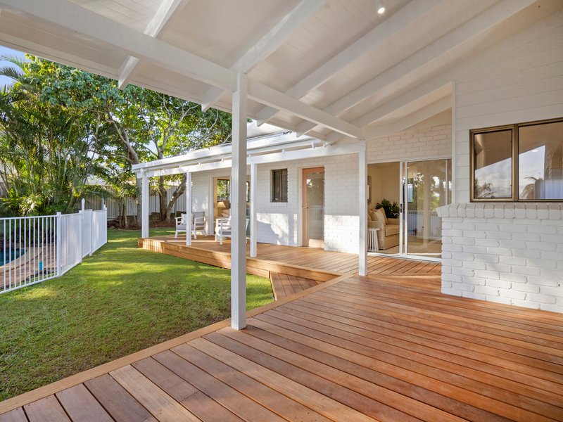 Photo - 12 Coolabah Court, Banora Point NSW 2486 - Image 14