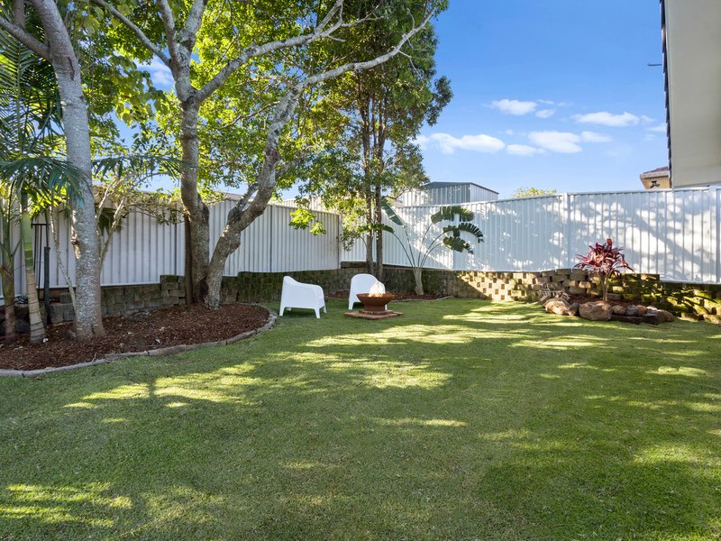 Photo - 12 Coolabah Court, Banora Point NSW 2486 - Image 17