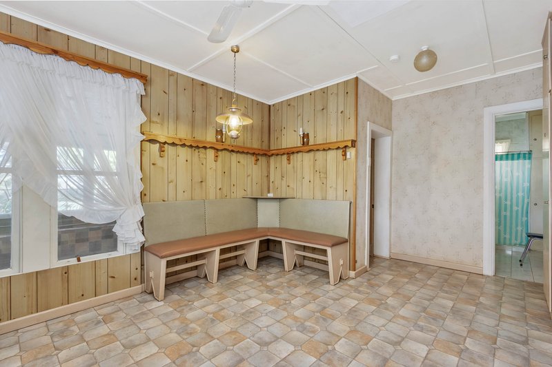 Photo - 12 Cooper Street, Hamley Bridge SA 5401 - Image 9