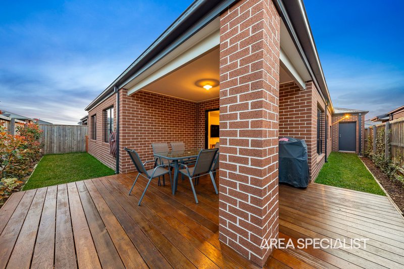 Photo - 12 Corbett Street, Clyde North VIC 3978 - Image 6