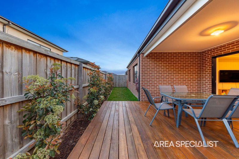 Photo - 12 Corbett Street, Clyde North VIC 3978 - Image 30