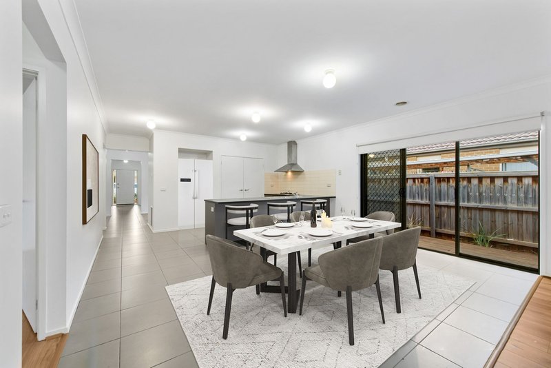 Photo - 12 Corfu Avenue, Tarneit VIC 3029 - Image 9