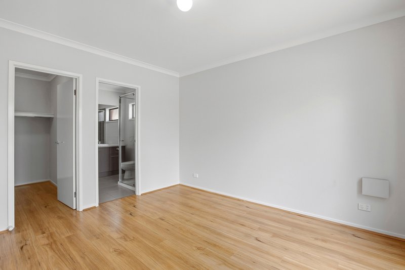 Photo - 12 Corfu Avenue, Tarneit VIC 3029 - Image 15