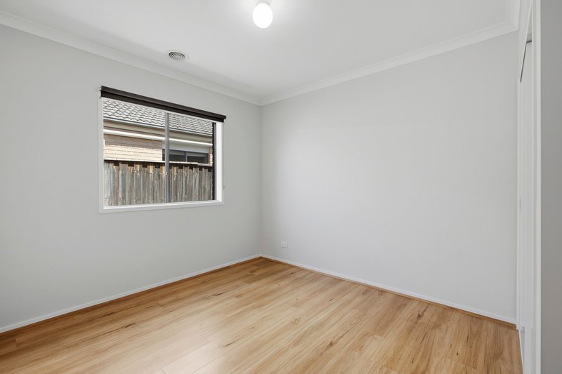 Photo - 12 Corfu Avenue, Tarneit VIC 3029 - Image 18