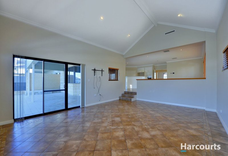 Photo - 12 Cormorant Key, Wannanup WA 6210 - Image 4