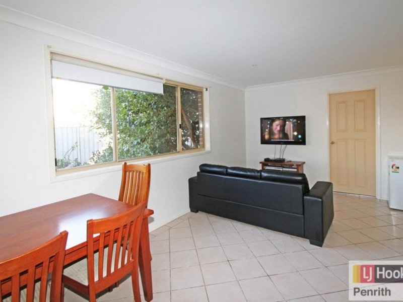 Photo - 12 Corndew Crescent, Werrington Downs NSW 2747 - Image 3