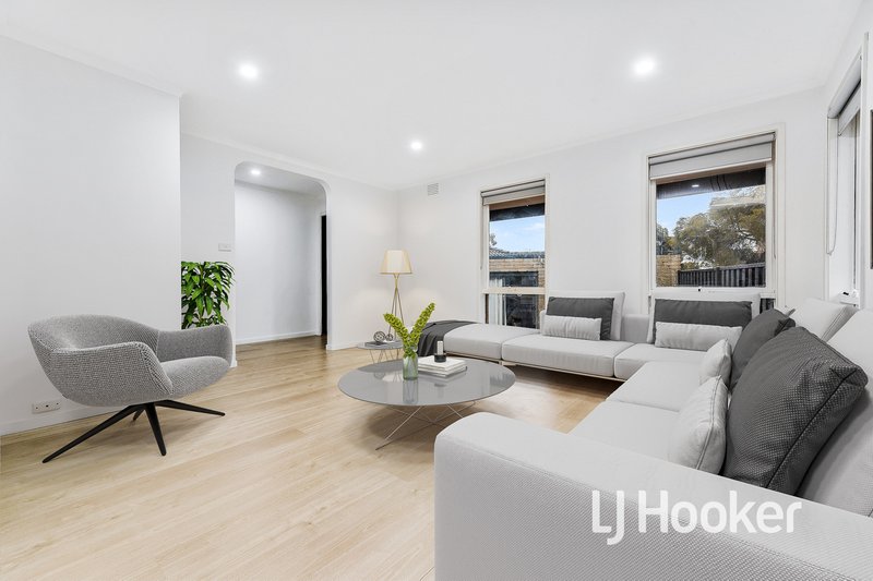 Photo - 12 Cotham Square, Hampton Park VIC 3976 - Image 6